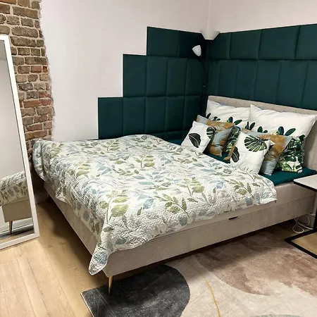 דירה Comfortable For 1-4 Guests