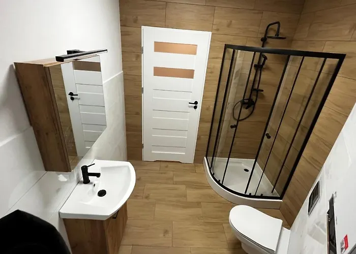 Comfortable For 1-4 Guests דירה