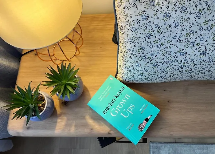 Comfortable For 1-4 Guests *