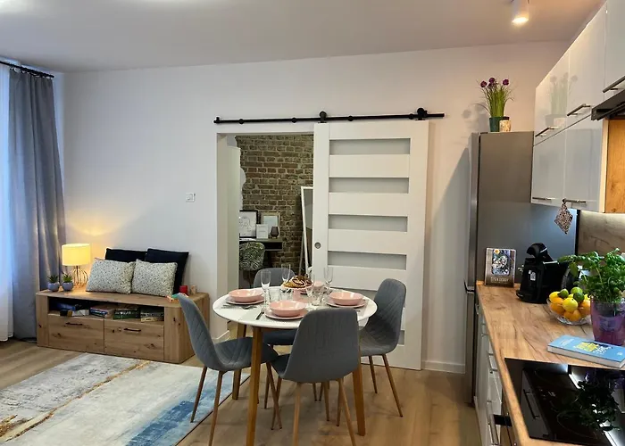 Comfortable For 1-4 Guests * שורזוב